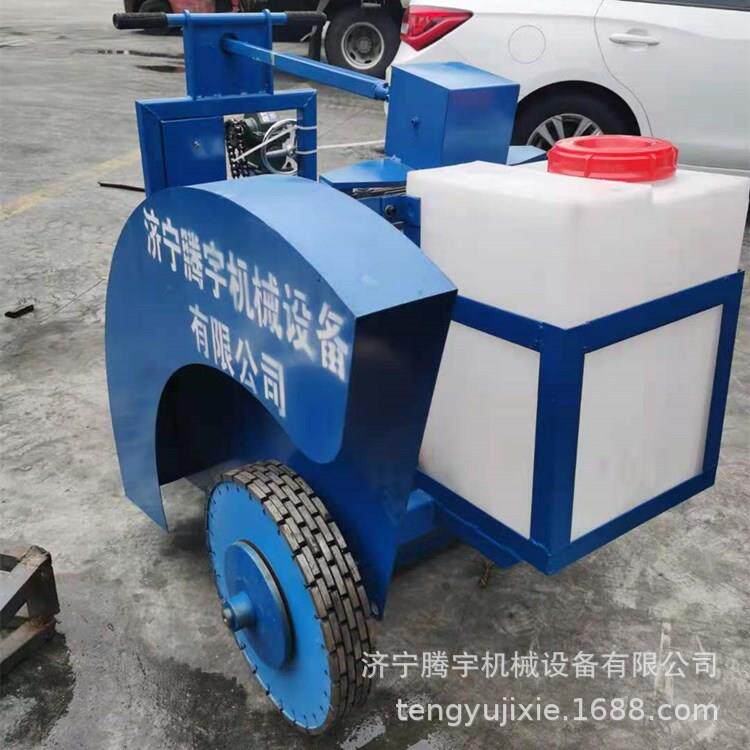 带-轨道的路面切机厂电动手推式柴油切1割9090公分宽的马家路开槽
