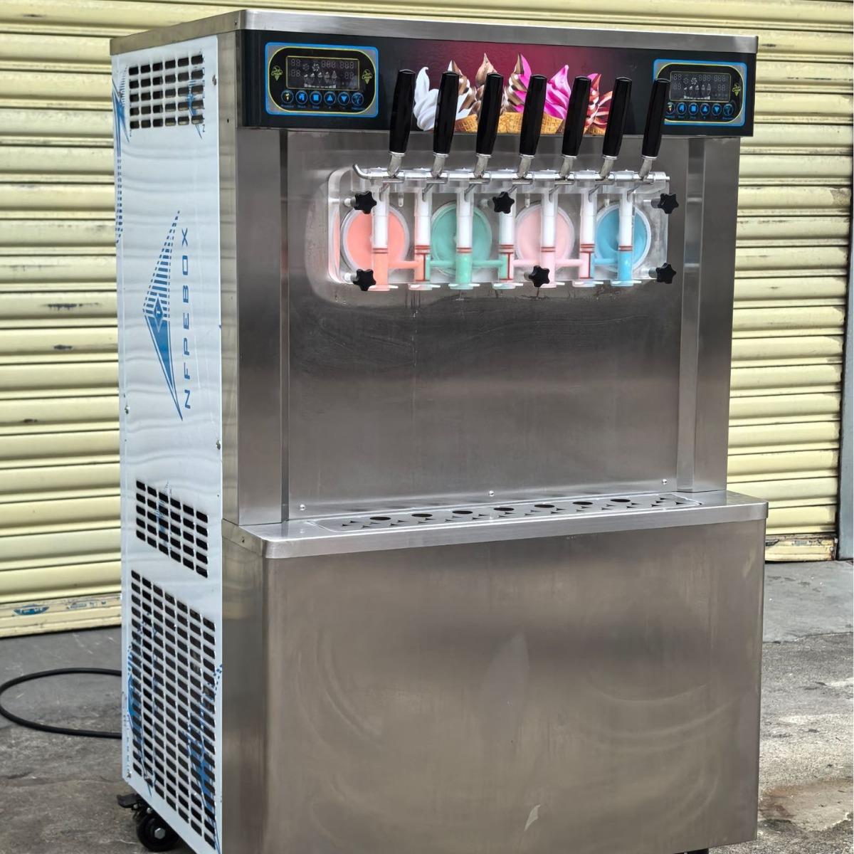 工厂直供软冰激凌雪糕机7口味冰淇淋机商用全自动摆摊立式甜筒机