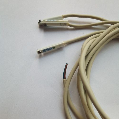 汽缸磁性开关 v小金井 ZE102A