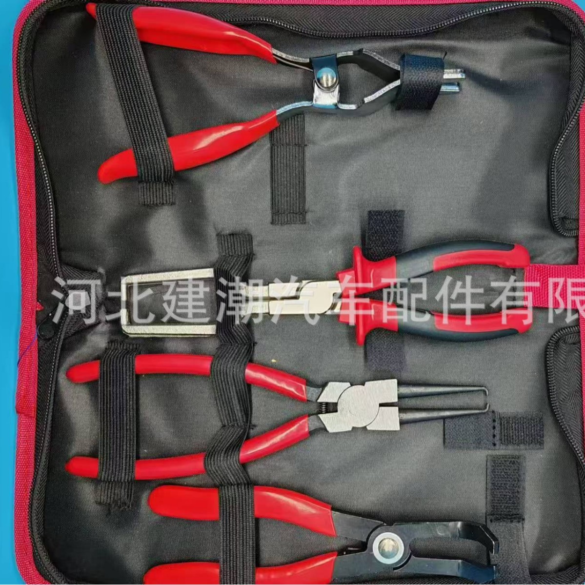 汽车卡环分离钳接头拆卸