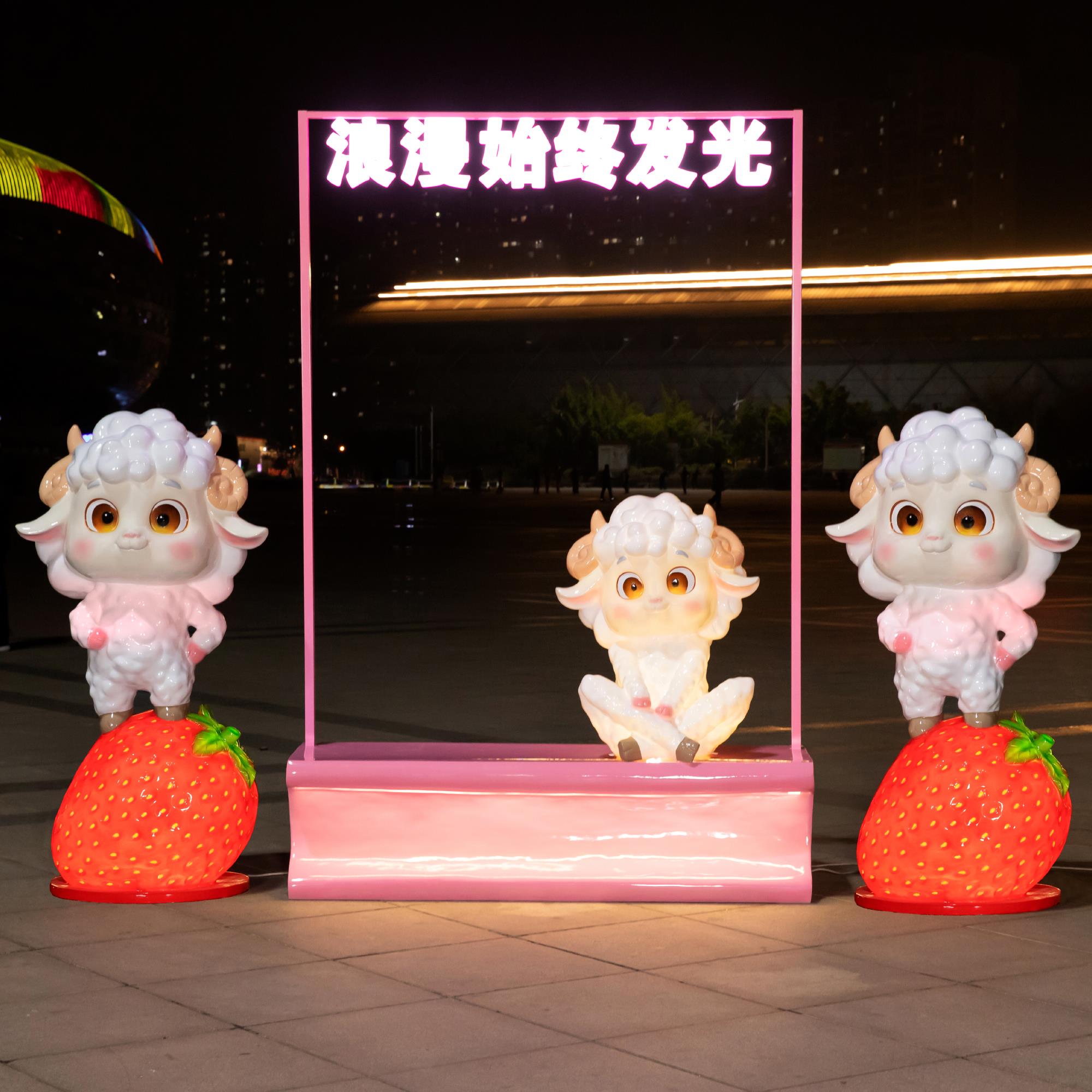 户外卡通仿真动物摆件十二生肖吉祥物商场美陈装饰景区玻璃钢雕塑