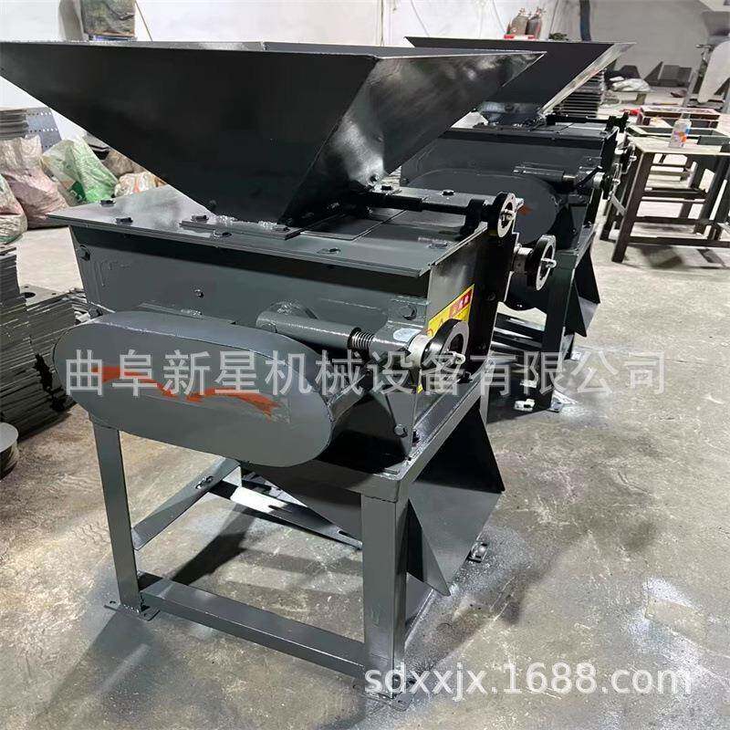 猫砂颗粒破碎机豆类挤扁压扁机石家庄挤扁机玉米高粱破碎机