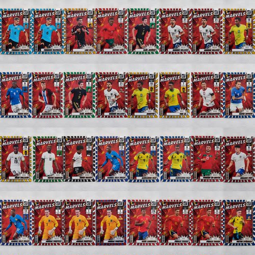 2026 Panini Donruss 美加墨世界杯 阿尔瓦雷斯 漫威 特卡 球星卡