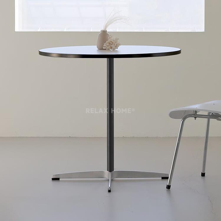 伊姆斯中古风餐桌韩国博主小户型圆形纯色办公桌咖啡休闲餐饮桌子