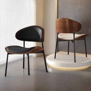 意式极简风家用餐椅设计师款真皮椅子现代简约轻奢高级感岛台餐椅