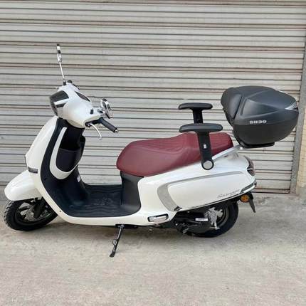 适用于铃木US125改装折叠扶手后座儿童安全扶手踏板车摩托车配件