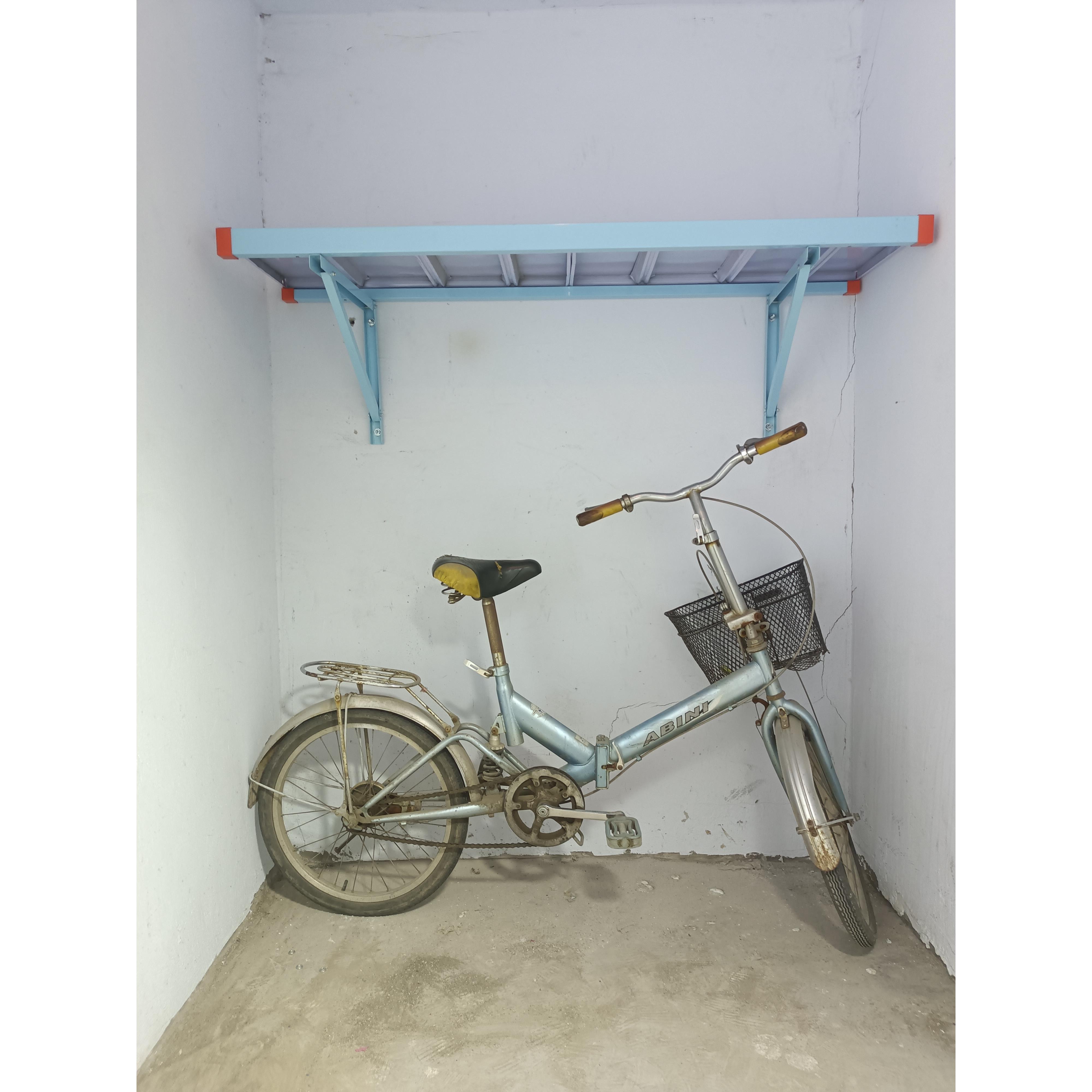 车库墙上置物架储藏间悬空收纳架地下室悬空防潮货架壁挂架