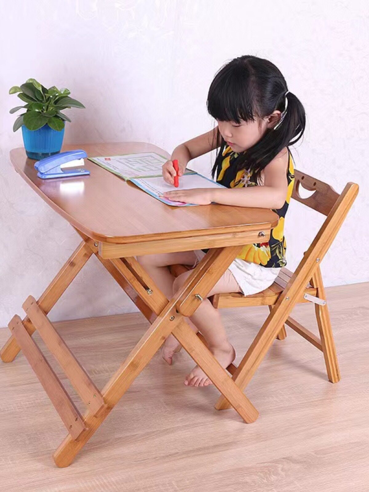 小学生升降折叠实木写字桌椅套装