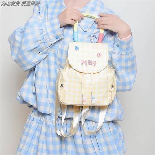 小型双肩包新款出游双肩包女旅游