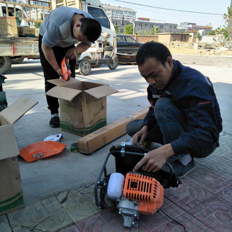 新乡市便携式割草割灌机 松土轮 圆盘刀片果园旋耕锄草机