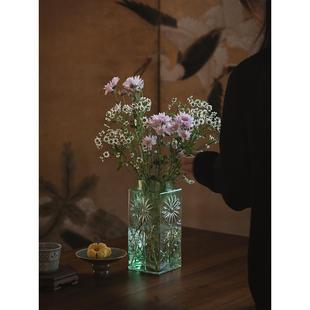 大相莲花 小雏菊浮雕玻璃花瓶 绿色玻璃花器 家居高颜值方形花插
