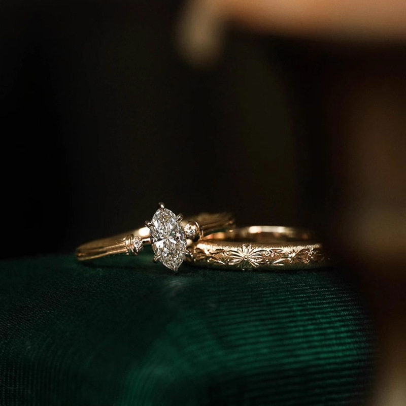 小红书爆款拉丝雕花素圈戒指2025新款马眼钻菱形精致指环