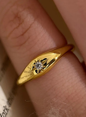 小红书爆款古法Vintage中古风黄金色戒指2025新款星芒六芒星尾戒
