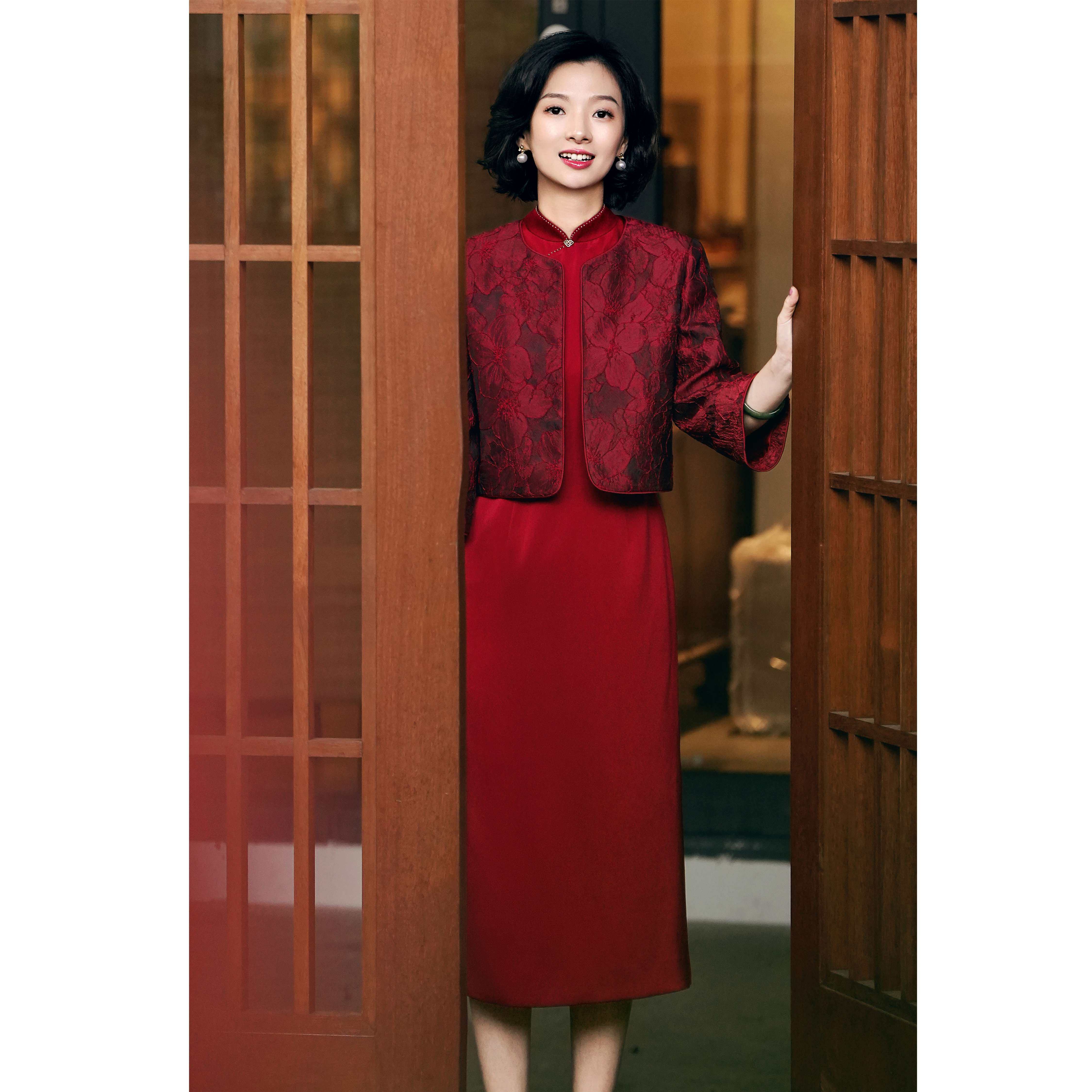 西子/【逢喜事】新中式刺绣重磅醋酸旗袍喜妈妈送考套装/QPTJ053