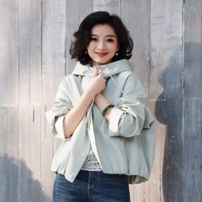 连帽浅绿色通勤设计感宽松外套女