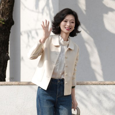 桑蚕丝羊毛丝毛翻领白色外套女装