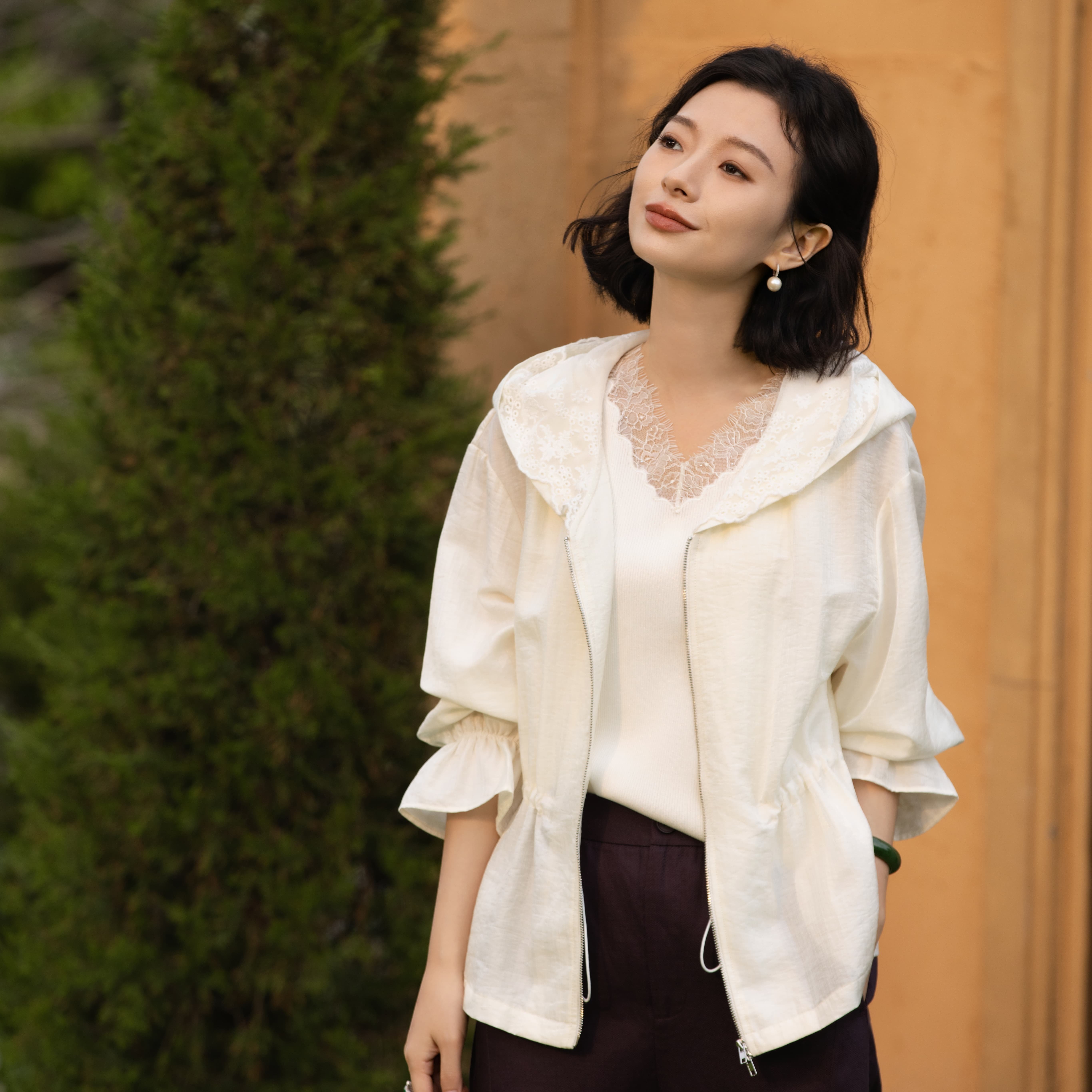 西子/【莫吉托】37支蕾丝V领坑条显瘦无袖内搭针织背心/MSXS0657
