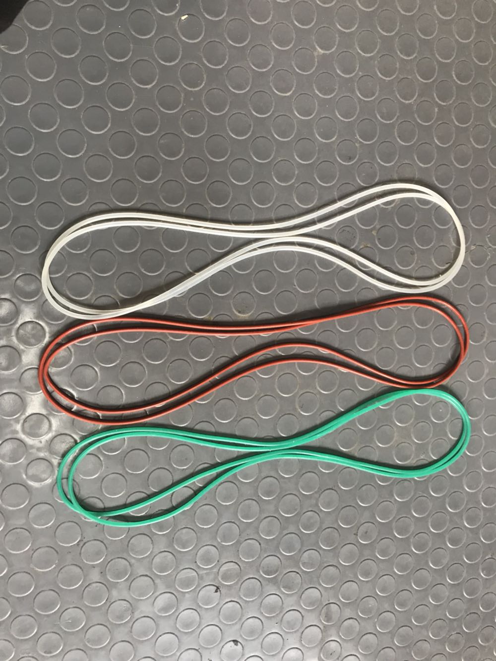 绣眼笼用扎绳把两个笼子捆绑在一起的皮筋 松紧带皮绳 两根的价格