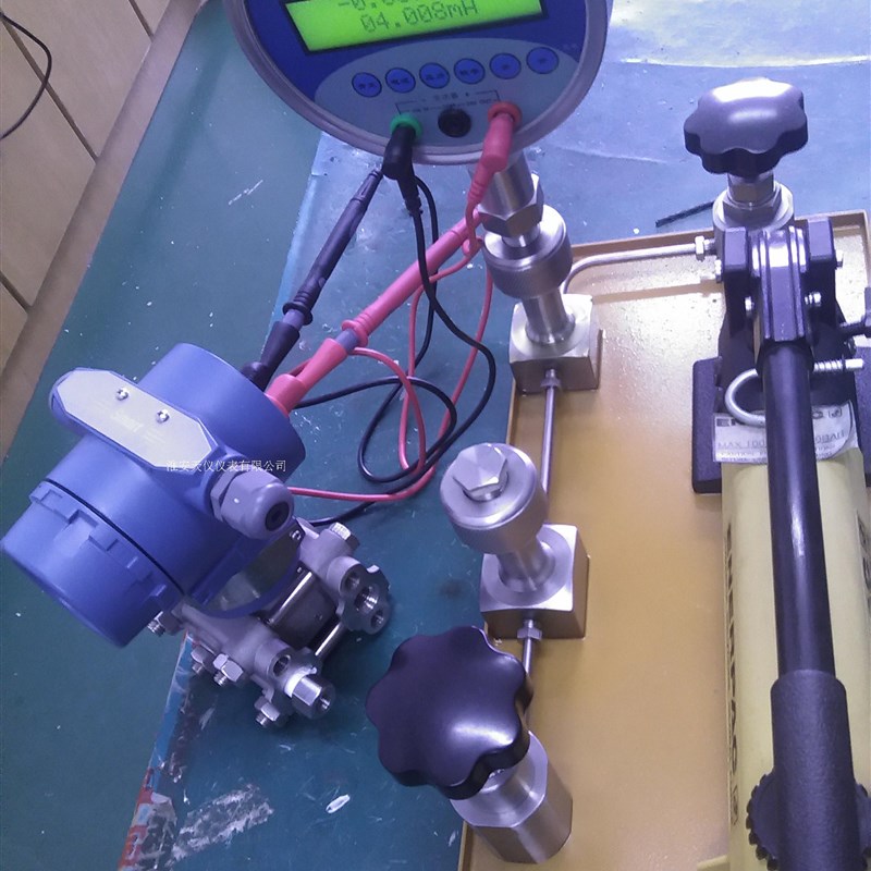 数字压力校验仪 -0.095~4Mpa配套手动压力泵 0.05级变送器校验仪