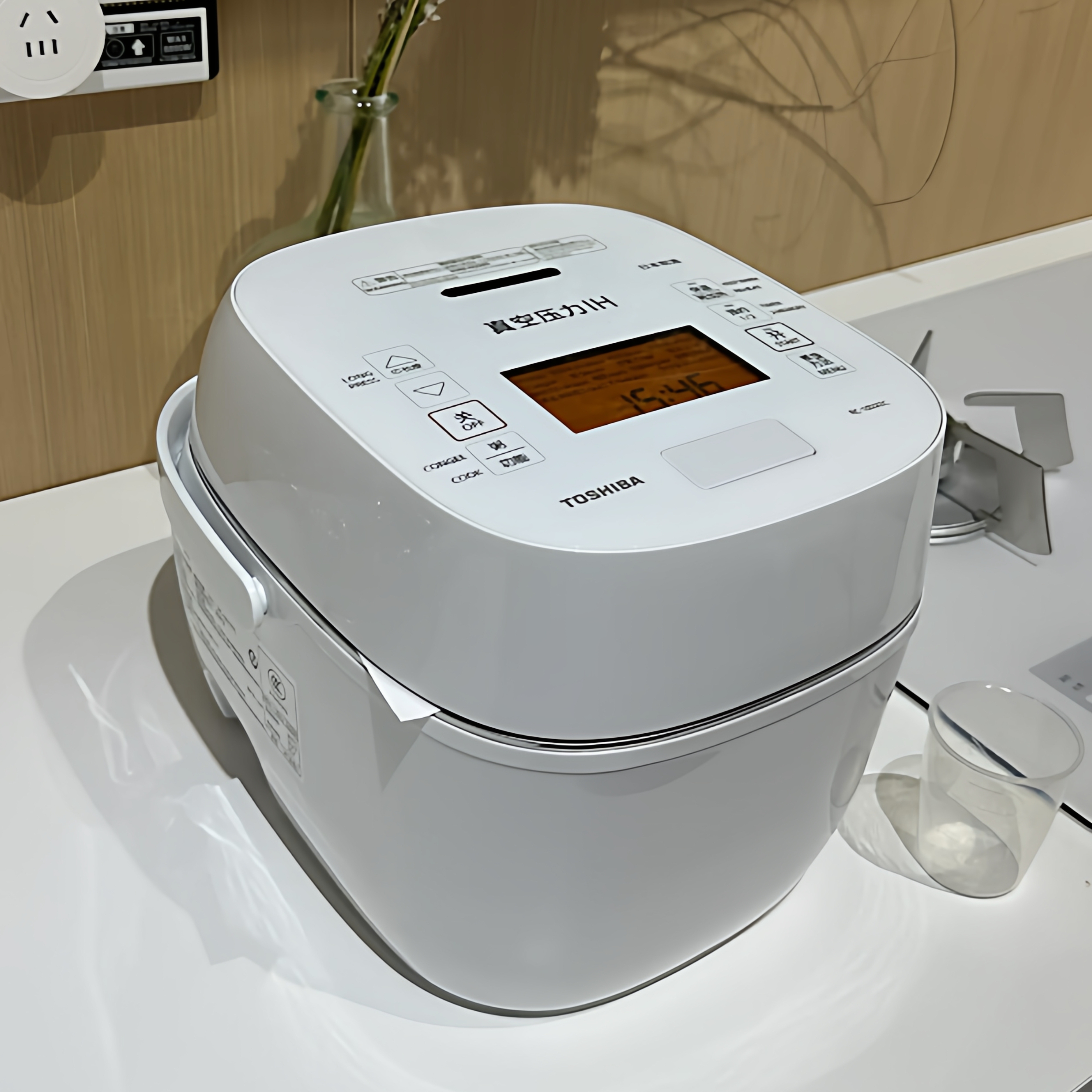 东芝云朵煲pro电饭煲真空10VXTC