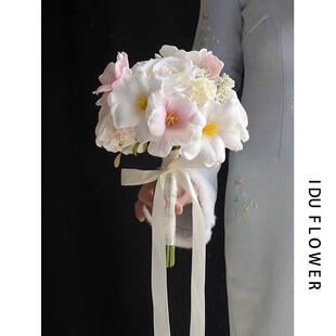 马卡系粉色手捧花彷真花束玫瑰新娘领证结婚花束影楼婚纱摄影道具