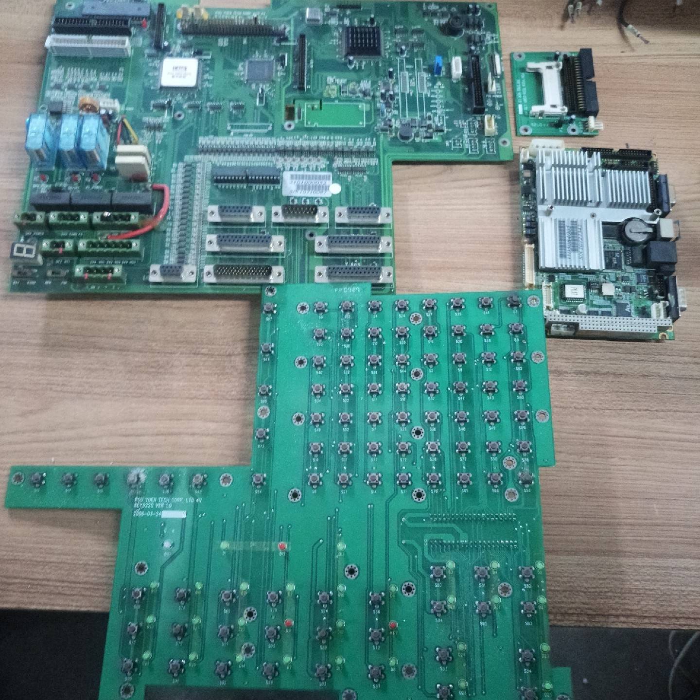 议价PCM9371F7002E-T，主板+按键板，，功能