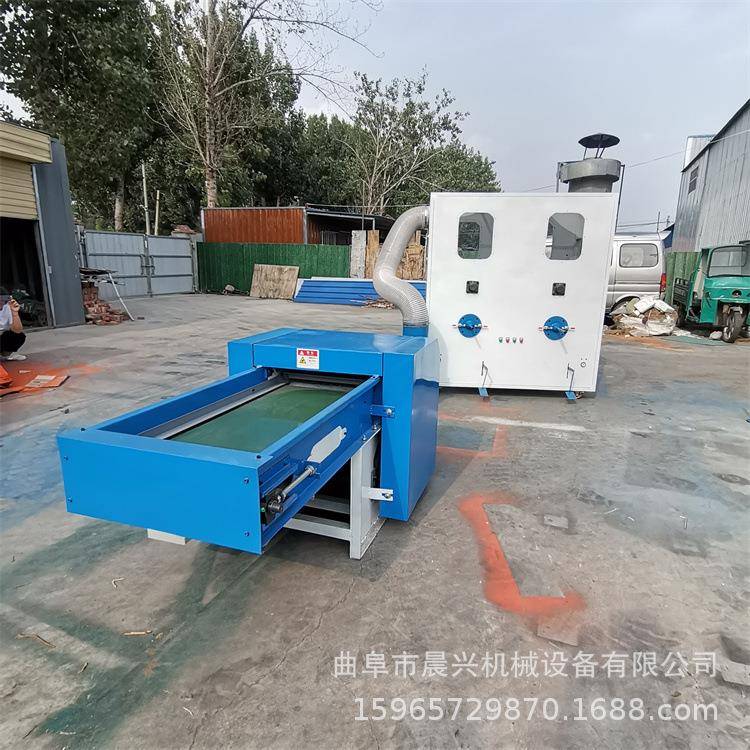 毛绒玩具充棉机视频 沙发坐垫海绵填充机 三维螺丝棉开松机