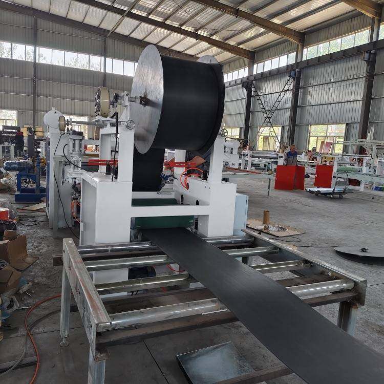 耐高温胶皮金属垫片复合机 PVC铝蜂窝板贴面机成卷镀锌钢卷覆膜机,五金/工具,机床,淘宝优惠券,粉丝福利购,淘宝优惠卷