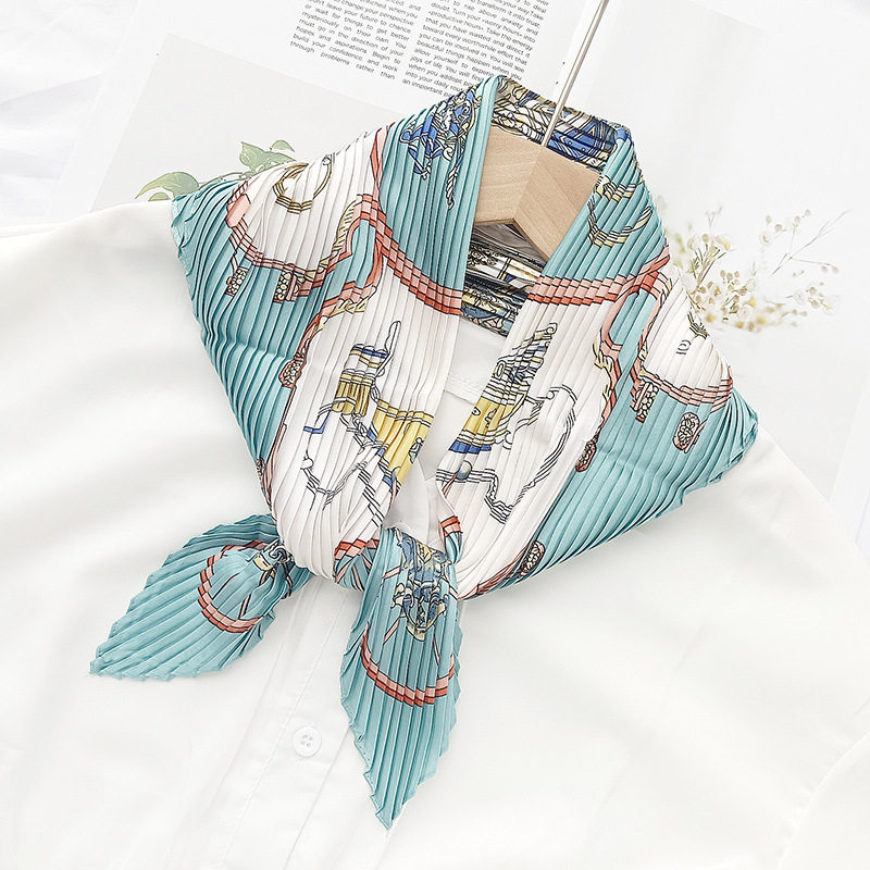 70皱褶韩国新款小方巾丝巾女装饰文艺春秋季韩版压皱百搭小领巾女