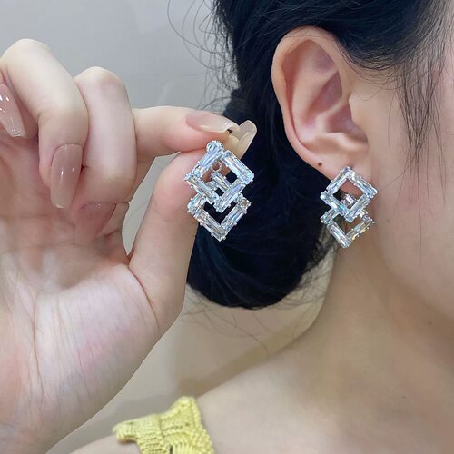 S925镀银针高级感几何方形锆石耳环女轻奢小众高级感时尚气质耳饰