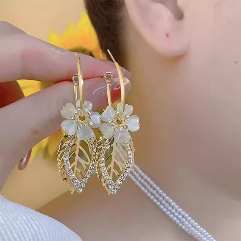 猫眼石花朵叶子耳环2023年新款潮小众设计感高级感气质轻奢耳饰