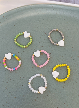 夏天彩色爱心多巴胺串珠戒指小众设计感甜美可爱水晶爱心弹力戒指