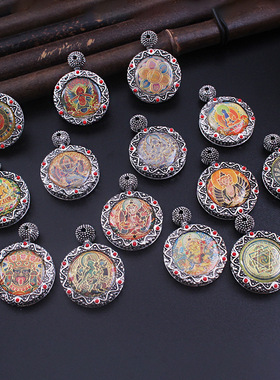 唐卡随身佛牌合金吊坠六字真言黄财神项链吊坠带经文迷你唐卡画盒