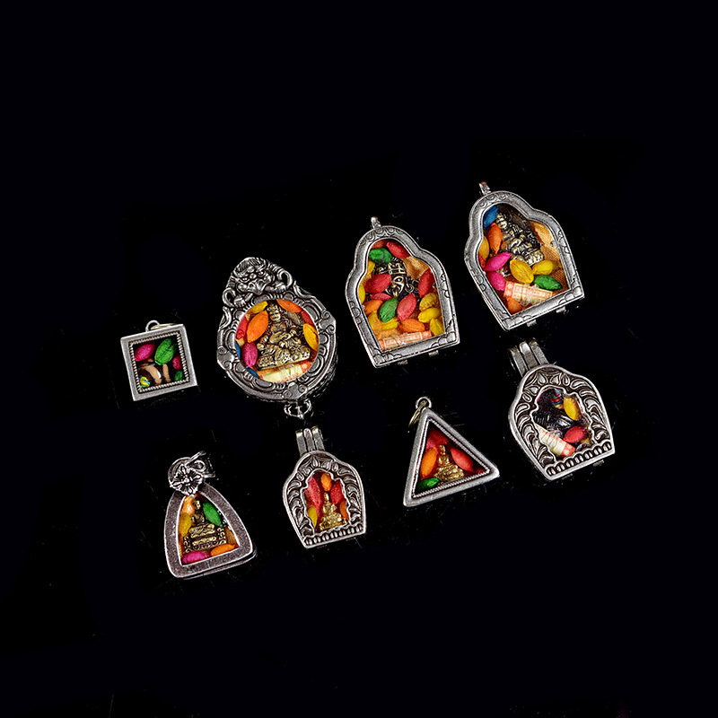 西藏嘎乌盒唐卡吊坠 小唐卡嘎乌盒项链不掉色防水空盒子