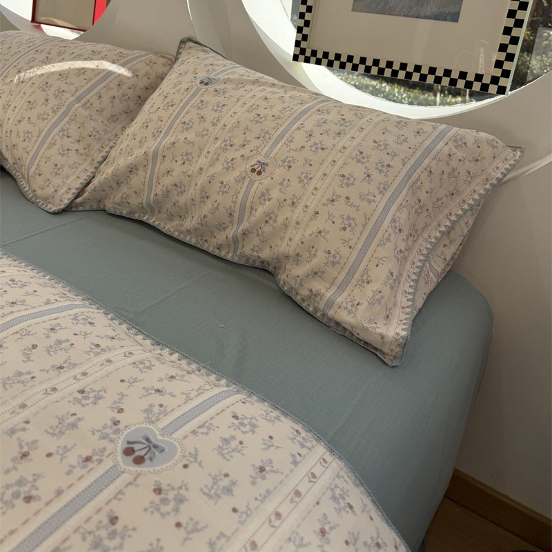 母婴温柔花边双层纱小樱桃碎花四件套1.5m1.8米少女心床单被套三