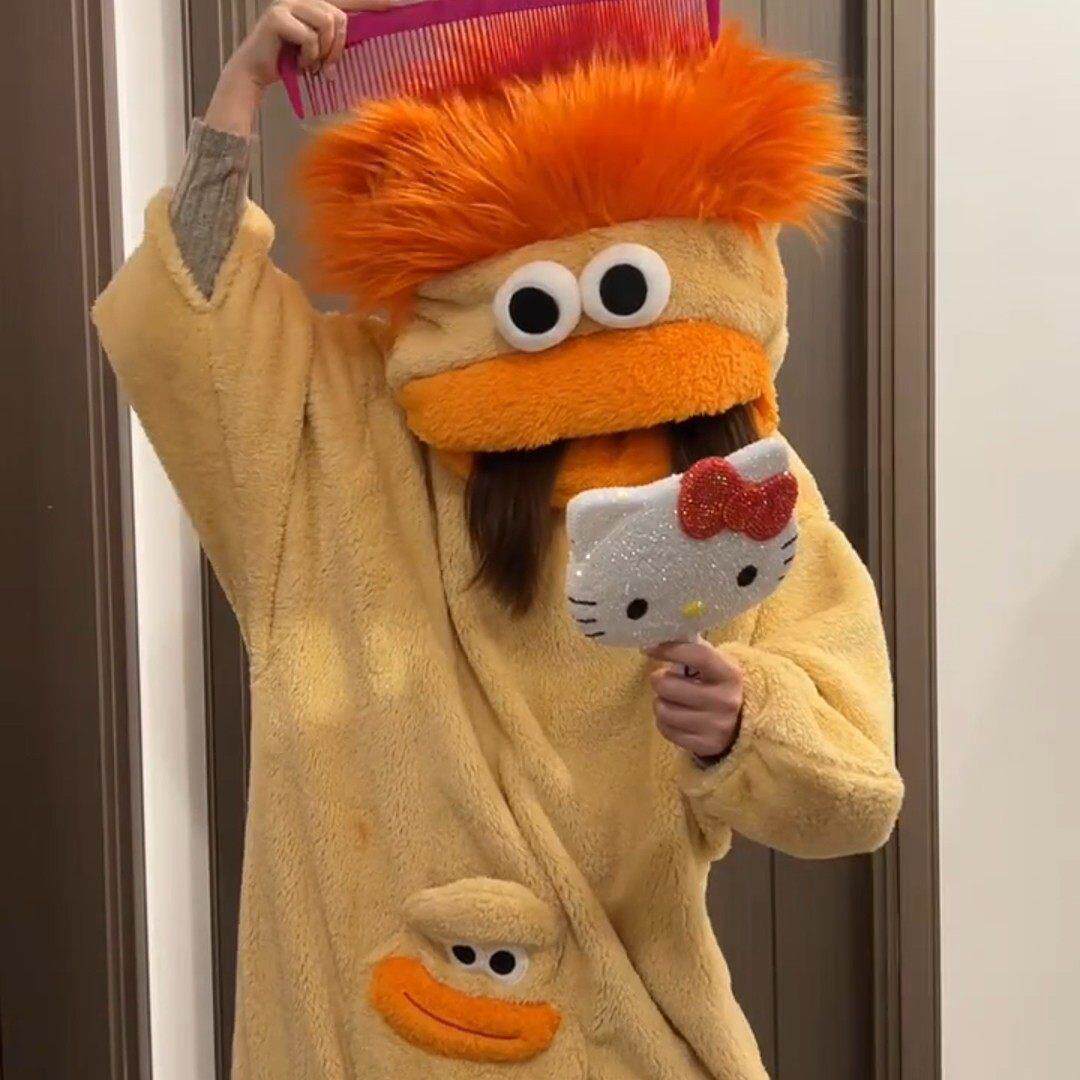 大嘴怪连体睡衣有头发连帽睡袍趣味保暖卡通可爱冬季珊瑚绒毛茸茸