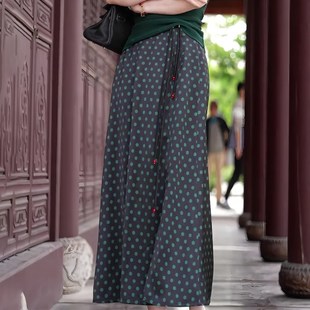 时髦慵懒感开叉裙 新款 新中式 国风黑色波点休闲风半身裙女2025春季