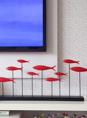 创意乔迁新结婚礼物现代简约婚房客厅电视柜酒柜软装饰品鱼群摆件