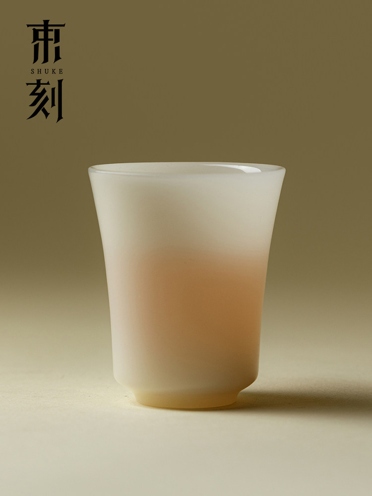 雕刻冰玉瓷直师傅杯德化中国白上等陶瓷茶杯个人特别杯茶杯