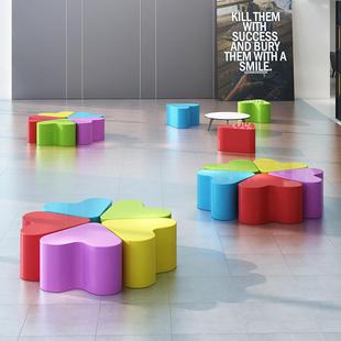 商场玻璃钢休闲座椅简约创意儿童组合坐凳广场公共休息区美陈椅子