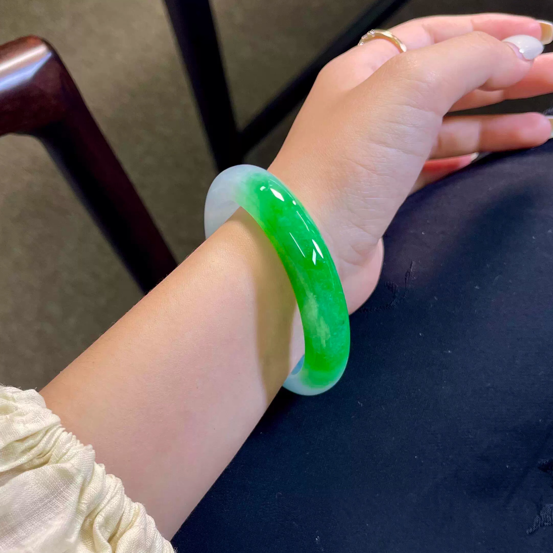 玉长情【山青系列】缅甸高端白底青半山水真玉手镯子冰种正品处理