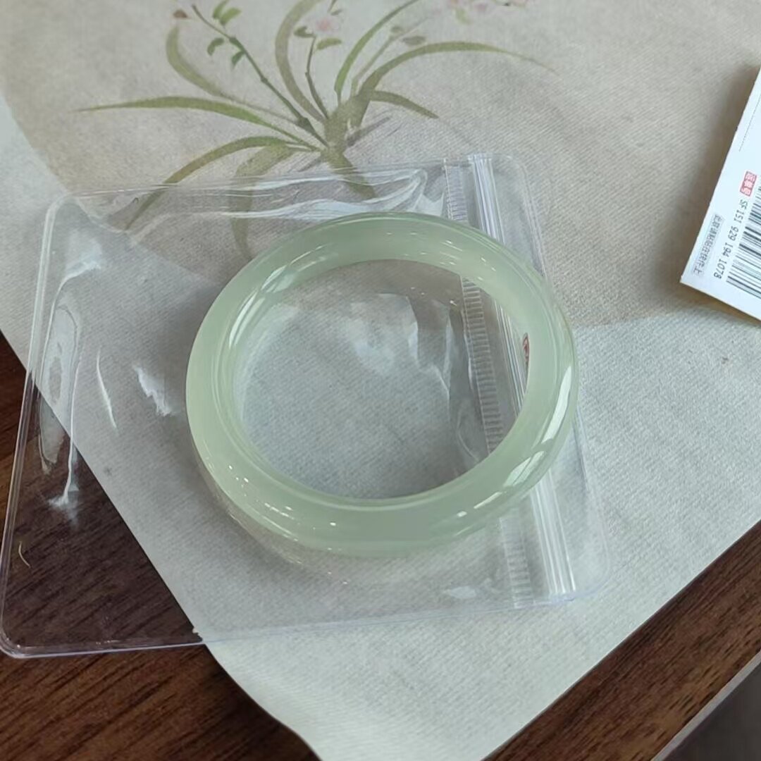 玉长情【青眸系列】和田玉翡翠平替女款高冰种阿富汗玉正品手镯子