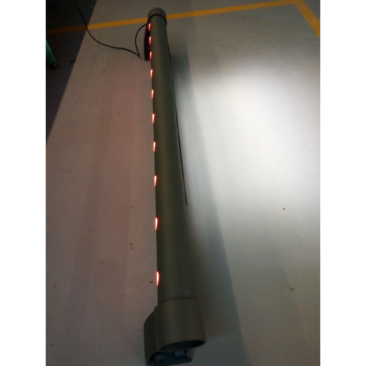 护栏灯护栏灯桥梁灯防撞护栏灯光低空照明偏光护栏灯投光灯