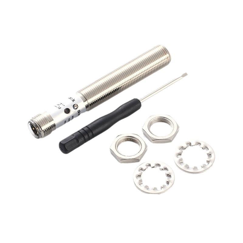 全新IE5329电感式感应接近开关质保一年