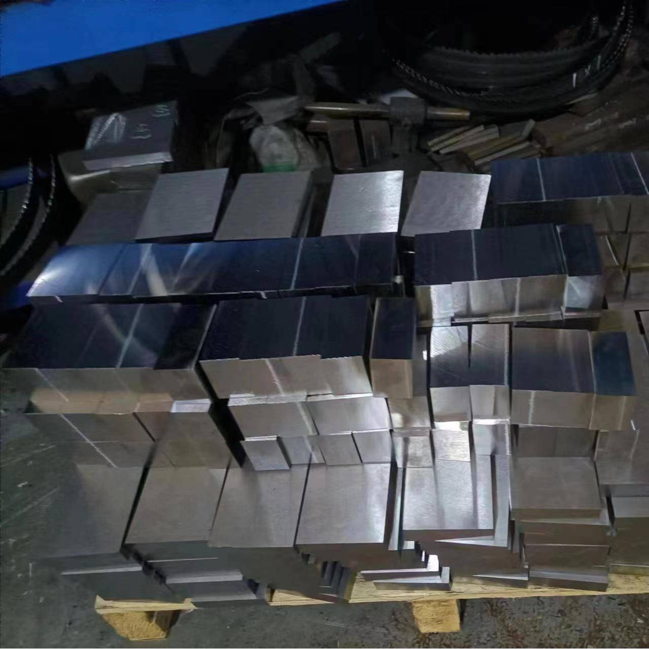 模具钢材45# Cr12 SKD11 DC53钢板S136 718 H13 P20 MOV精板光板