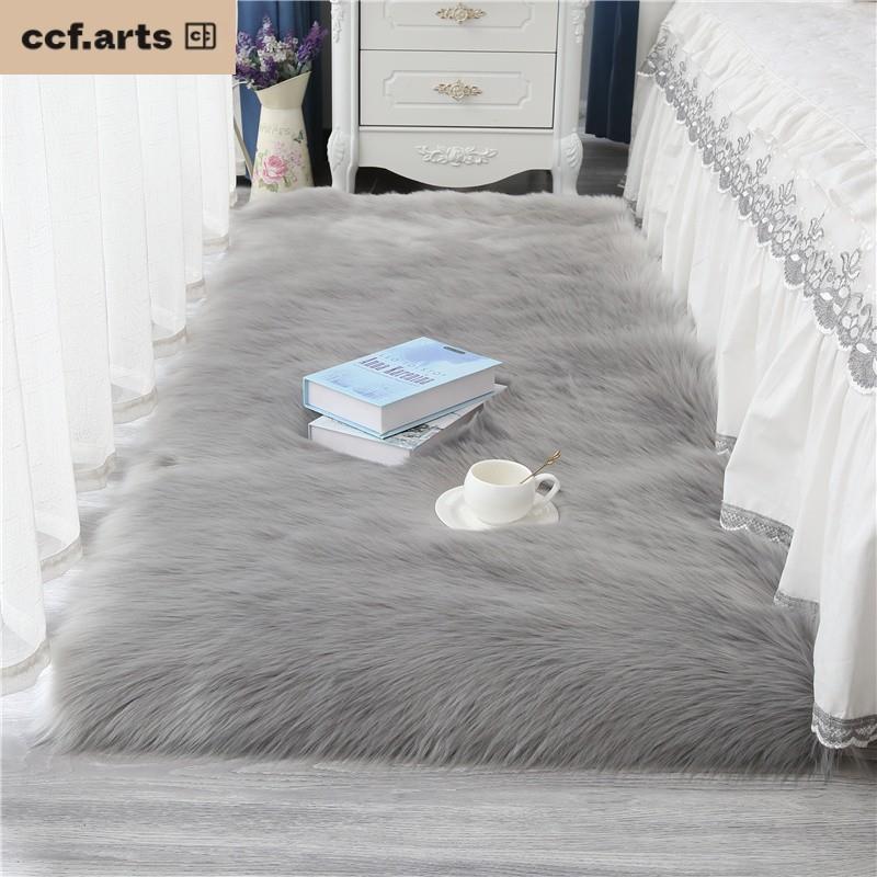 CCFARTS长毛绒地毯ins北欧风卧室床边简约地垫彷羊毛橱窗装饰垫坐