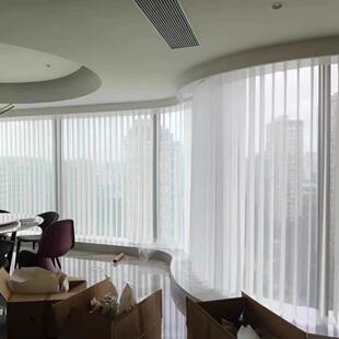 上海上门定制新款梦幻帘圆弧转角竖百叶手动电动阳台窗帘