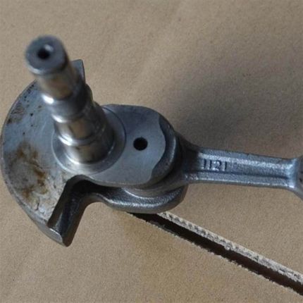 MS260 曲轴 Crankshaft 024 026 MS240 MS2N60 1121 030 0405