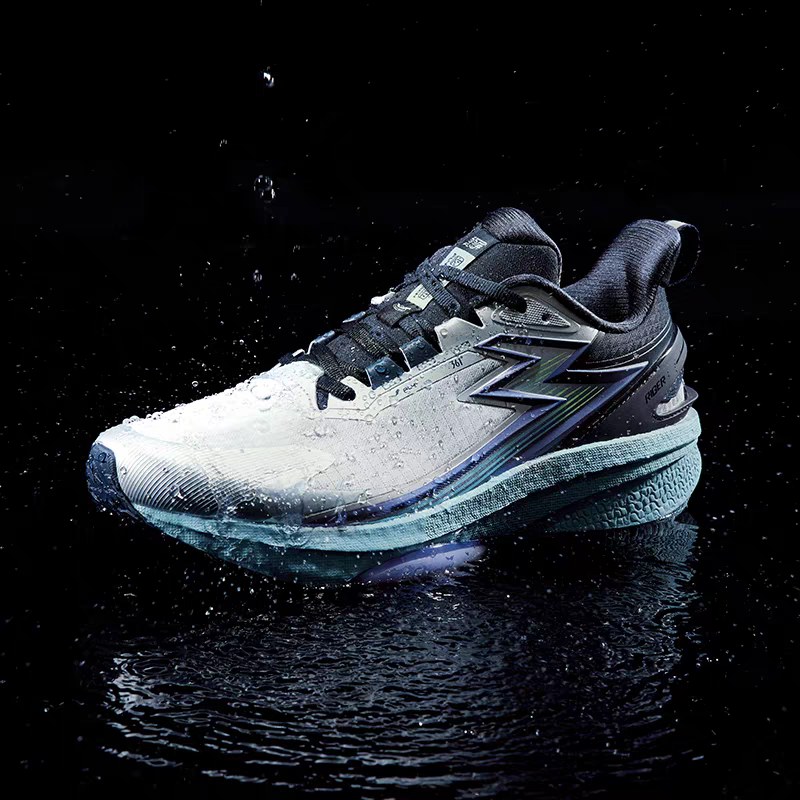 雨天防泼水跑鞋防滑耐磨缓震跑步鞋