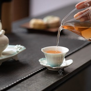 圭隐堂手工捏花渐变蓝陶瓷功夫茶杯女士主人杯品茗杯闻香单杯